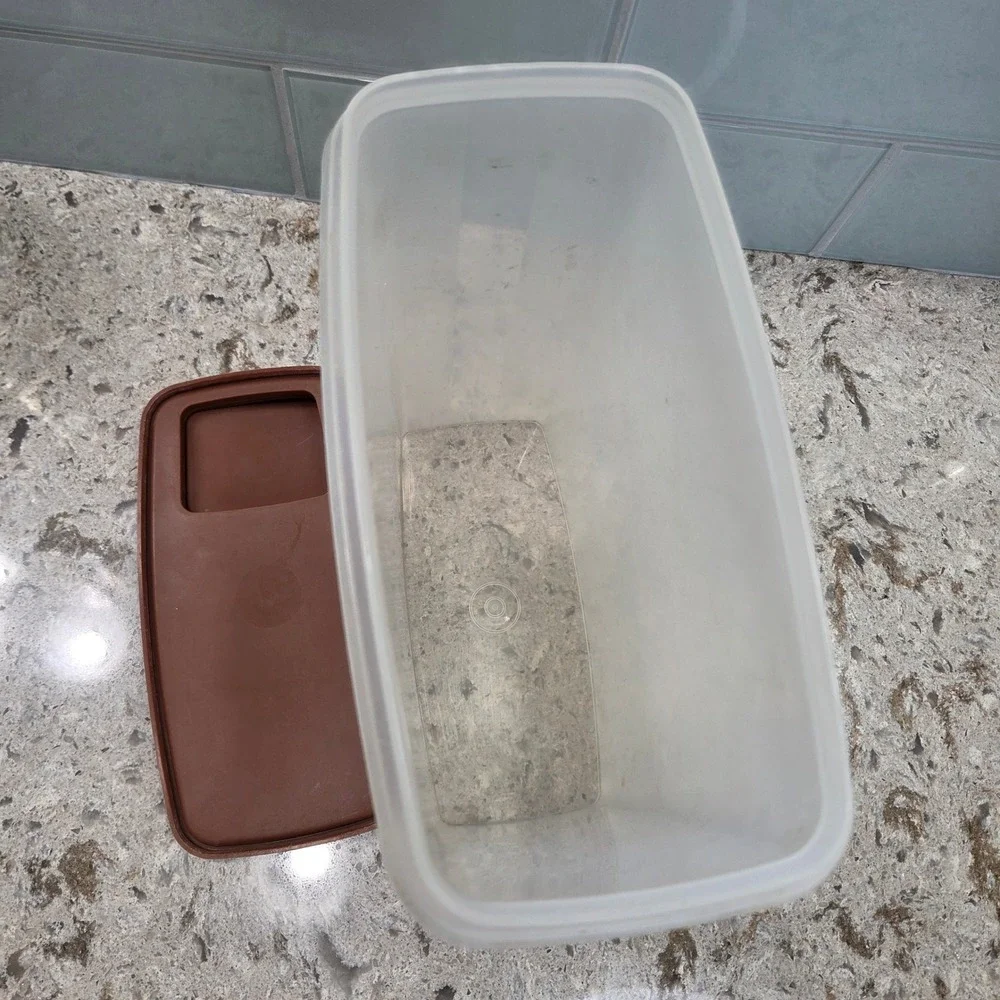 Vintage Tupperware Modular‎ Mate Super Oval 4 Brown Flip Top Pour Lid Container
